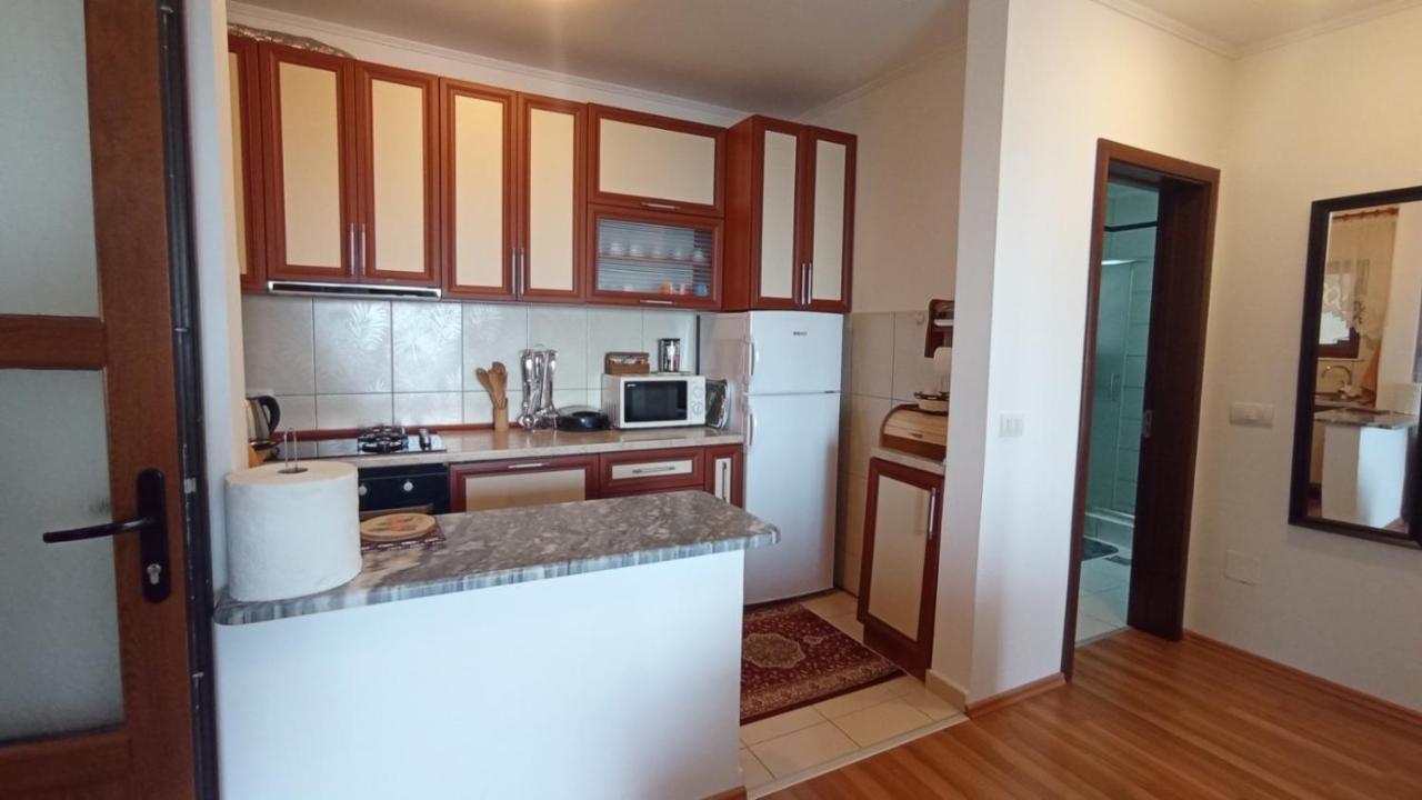 Apartment Ulcinj Bagian luar foto
