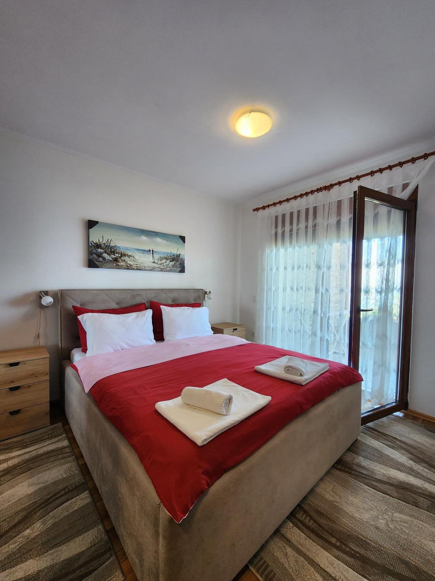 Apartment Ulcinj Bagian luar foto